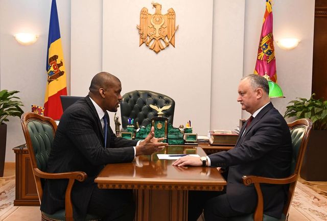 Игорь Додон провел рабочую встречу с послом США в Молдове