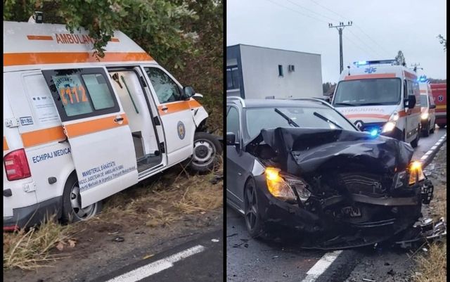 Ambulanță lovită de un autoturism și proiectată în altul. Cei doi pacienți, asistenta medicală și unul dintre șoferi, duși la spital