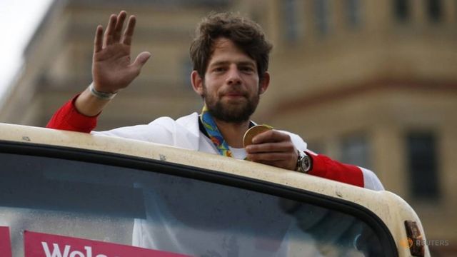 Олимпийски шампион не издържа до Токио