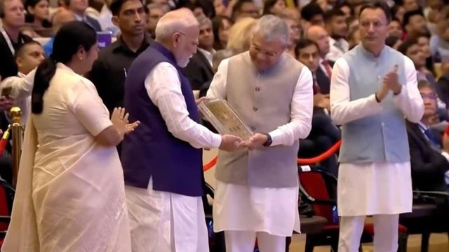 What is Vikram, India’s first 32-bit semiconductor processor chip presented to PM Modi?