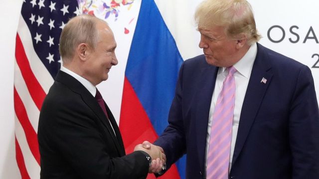 Donald Trump belesétált Vlagyimir Putyin csapdájába