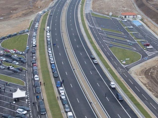 Спират движението на камиони над 12 т около 24 май