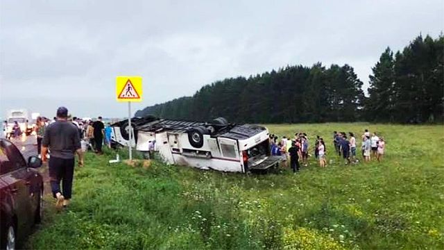 Десять человек госпитализированы после ДТП в Башкирии