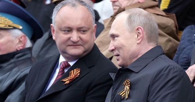Vladimir Putin și-a anunțat susținerea față de Igor Dodon și partenerii săi