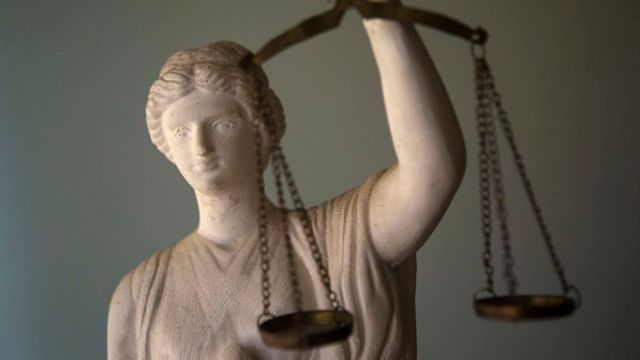 В Иране приговорили к смертной казни обвиняемого в смерти Сулеймани