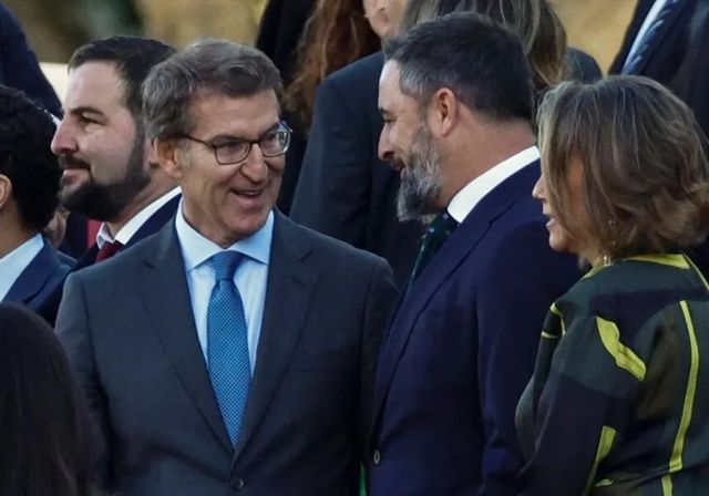 Feijóo y Abascal se reúnen en el Congreso