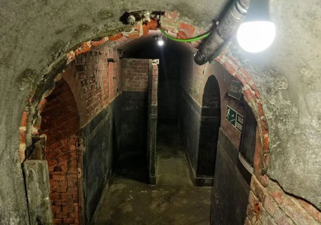 El Retiro enseña su búnker contra los bombardeos en la Guerra Civil