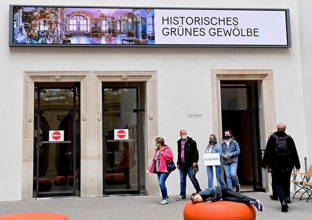 Sono state arrestate tre persone sospettate del grosso furto al Castello di Dresda del 2019