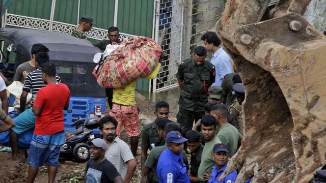 Esplosioni in Sri Lanka, colpiti chiese e hotel