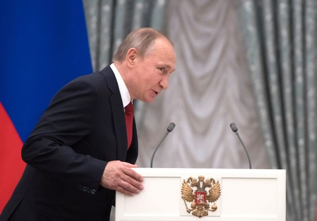 Путин упростил предоставление гражданства жителям Донбасса