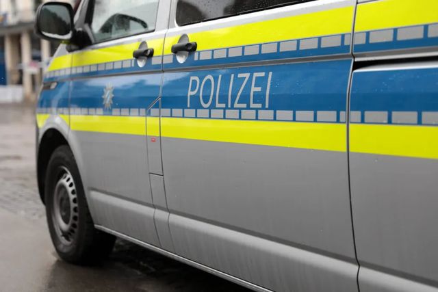 Femeie de 30 de ani, împușcată mortal de poliție la Munchen. Atacase două persoane necunoscute cu un cuțit