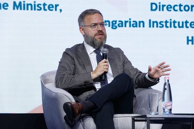 Orbán Balázs: Európának nem Ukrajnán keresztül kellene megvédenie magát