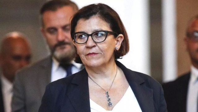 Elezioni suppletive a Roma, l’ex ministra della Difesa Trenta sfida Palamara per un posto in Parlamento