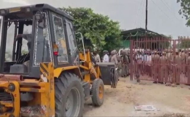 Violence erupts after locals clash with police during anti-encroachment drive in Agra
