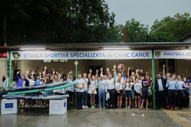 Comisarul European Glenn Micallef a vizitat Școala Sportivă de Caiac-Canoe din Chișinău