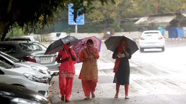 Delhi records lowest PM10 levels in 6 months, temp falls due to rains