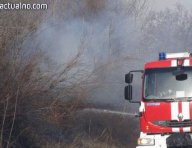 Пожар край софийското село Реброво, изгоряха две вили