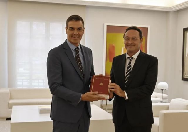 El Gobierno responde con un «apoyo total» al fiscal general ante su inédito procesamiento