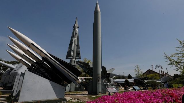 Az amerikai hírszerzés szerint Észak-Korea sumákol az atommal
