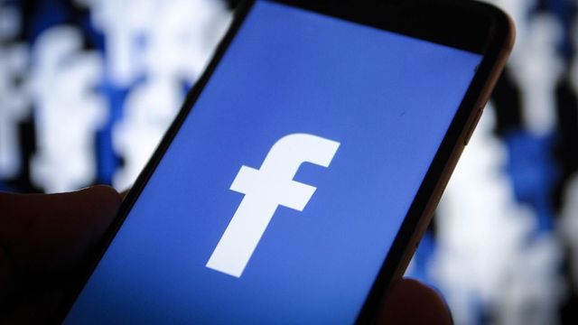 Facebook a primit o amendă de zece milioane de euro în Italia