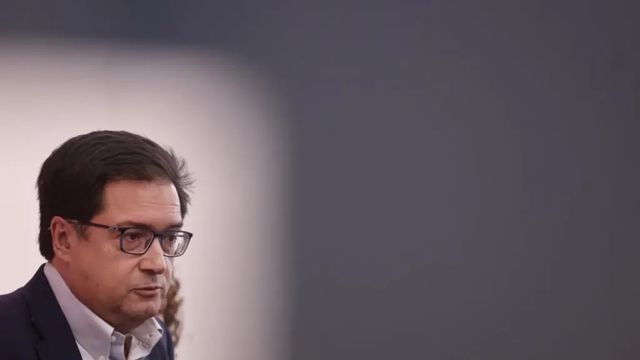 El Gobierno niega financiación ilegal del PSOE y acusa al PP de sumergirse en las cloacas