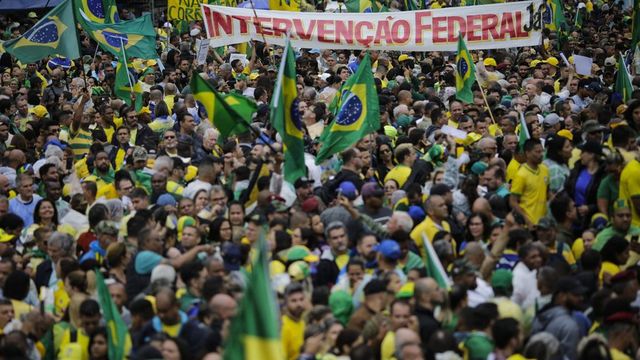 Bolsonaro panasszal élt a brazil elnökválasztás eredménye ellen
