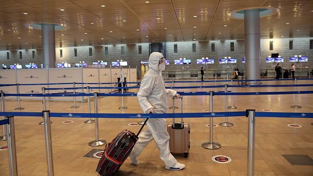 Израиль приостановит авиасообщение с другими странами до конца января