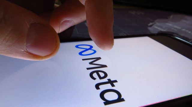 Októbertől nincs több politikai hirdetés a Facebookon és az Instagramon