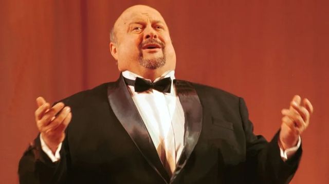 Умер знаменитый оперный певец Вячеслав Войнаровский