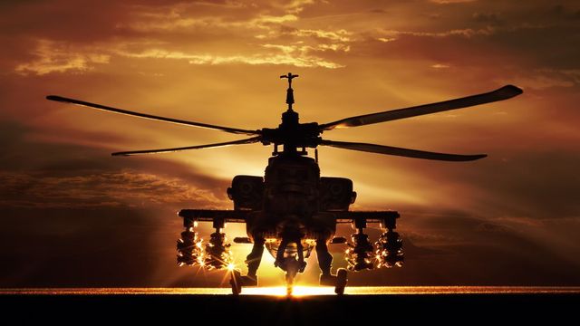 Washington jóváhagyta 96 Apache harci helikopter eladását Lengyelországnak