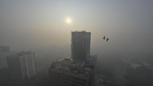 Delhi govt clears cloud-seeding trials