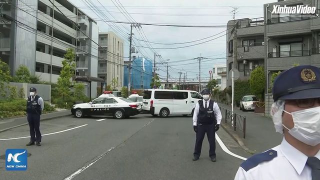 Atac în Kawasaki: Două persoane au murit, iar alte 18 au fost înjunghiate într-o stație de autobuz