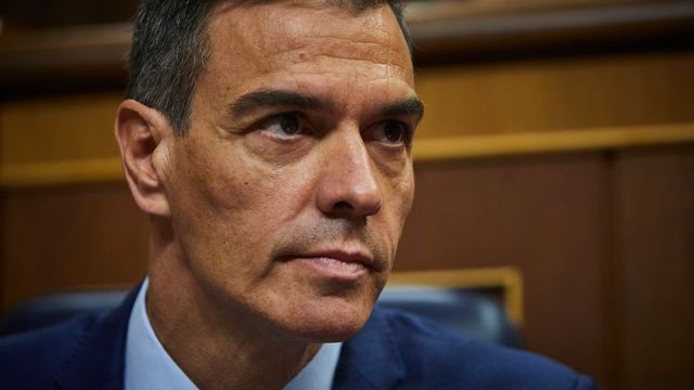 Feijóo acusa a Sánchez de ser «el lobo que ha liderado estos años una manada corrupta»