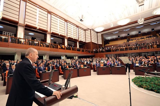 Procedura de ratificare a aderării Suediei la NATO a fost amânată în parlamentul turc