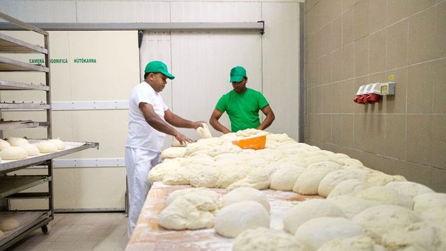 Megbüntették a pékséget, amelyik Srí Lanka-i vendégmunkásokat vett fel
