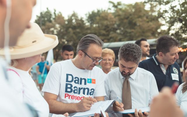 Theodor Paleologu, candidatul PMP la prezidențiale, a semnat pentru Barna