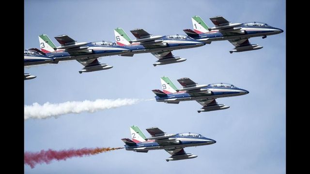 Aereo delle Frecce tricolori va fuori pista all'aeroporto di Pantelleria