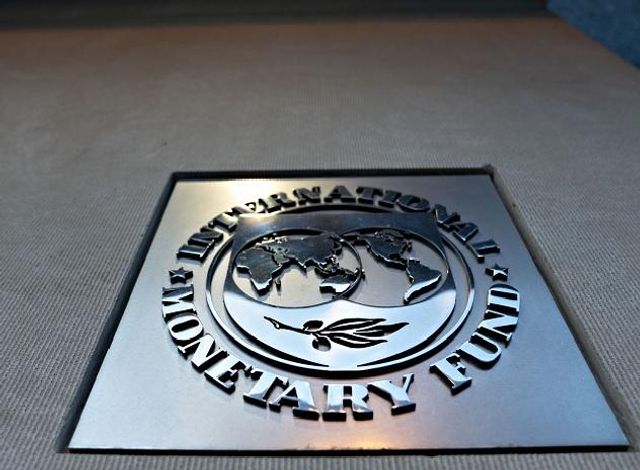 IMF Projects Stronger 2021 Global Economic Growth Amid Pandemic Rebound