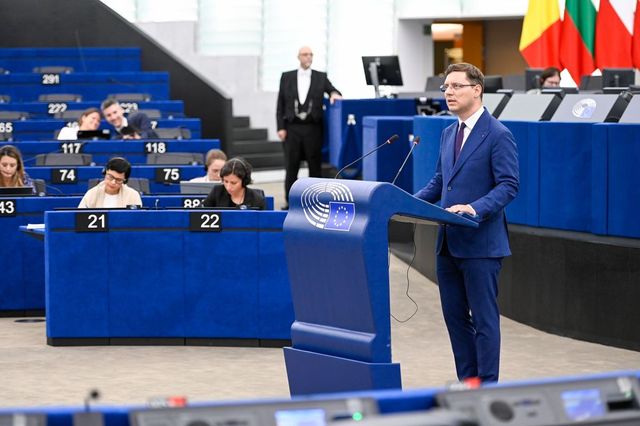 Europarlamentarul Victor Negrescu cere deschiderea imediată a negocierilor de aderare a Republicii Moldova la UE