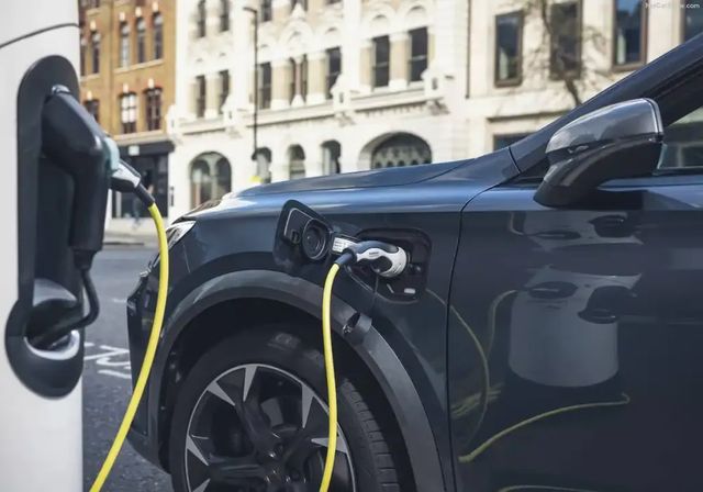 ChargeGuru y Zeplug buscan romper las barreras existentes en España hacia el coche eléctrico