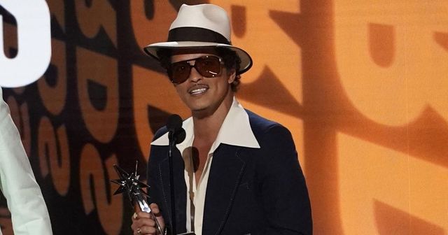 Bruno Mars avrebbe accumulato 45 milioni di euro in debiti di gioco a Las Vegas
