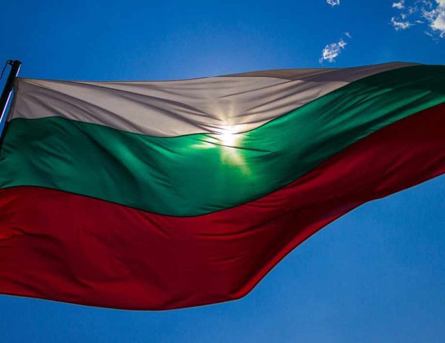 Откриват паметника на Симеон Радев в София