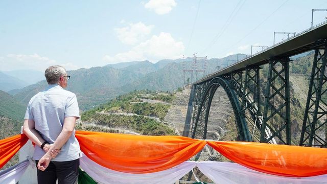 Chenab Rail Bridge: the Tech Behind the World’s Highest Railway Bridge