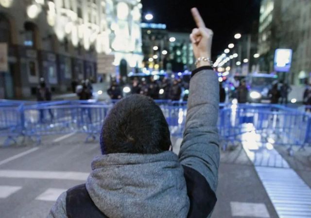 Diez años con la 'ley mordaza' que Sánchez no ha logrado derogar