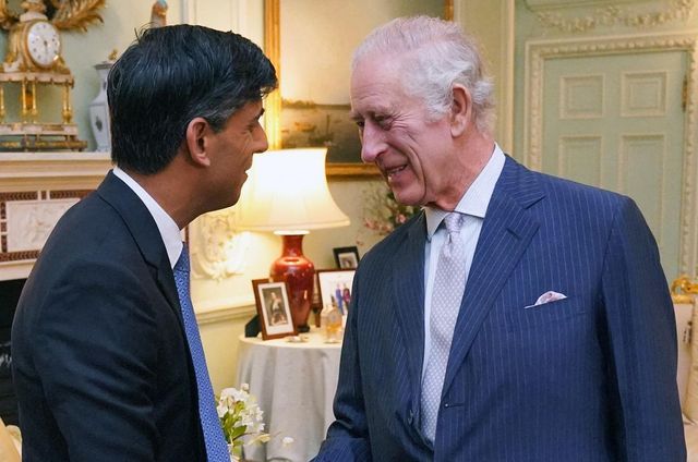 Re Carlo incontra Sunak di persona a Buckingham Palace