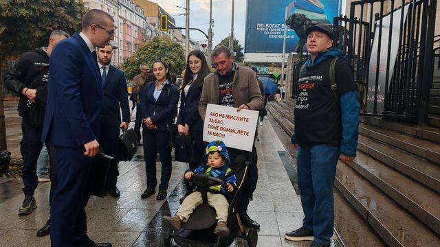 Близки на загинал моторист поискаха доживотна присъда за причинителя на катастрофата