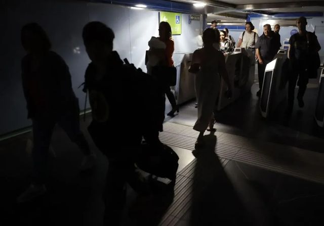 Aagesen traslada a las eléctricas la petición del investigador europeo del apagón que denuncia falta de datos | Canarias7