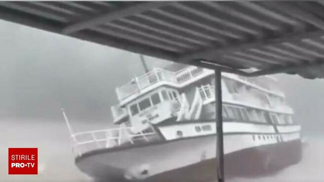 Peste 30 de persoane au murit, după ce o ambarcațiune plină cu turiști s-a răsturnat în Golful Halong din Vietnam