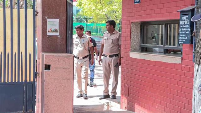 Two schools receive bomb threat in Delhi