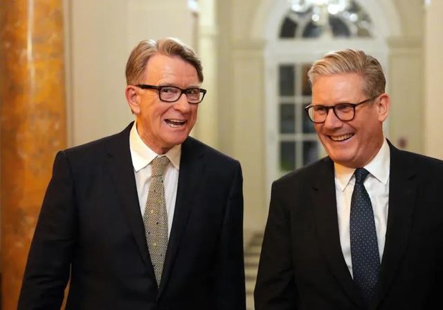 Starmer cesa al embajador británico en Washington por sus vínculos con Epstein